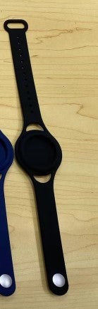 Compatible With Apple,AirTags Liquid Silicone Watch Children's Bracelet Wristband Location Tracker